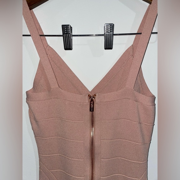 Pink Guess Dress 💖 - Picture 3 of 3